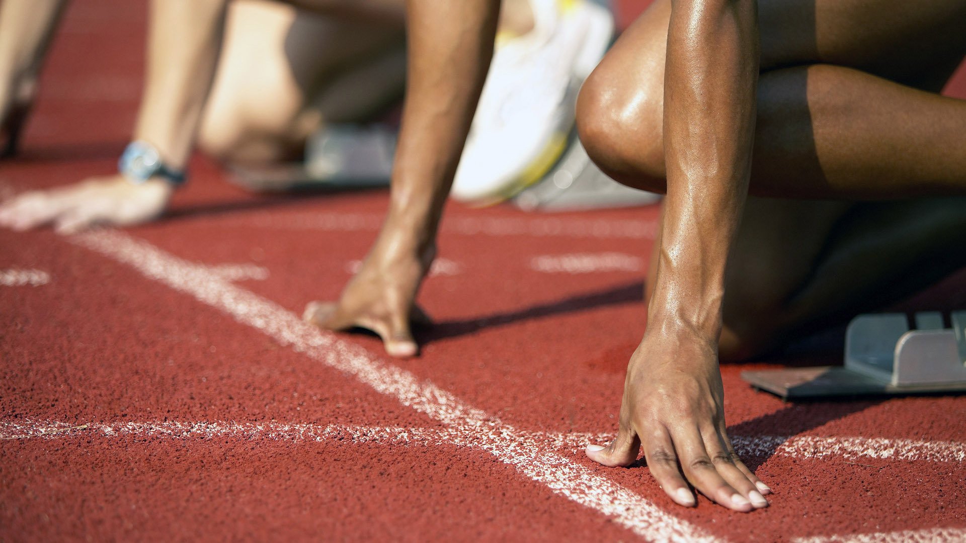 爱游戏中国-足球基层赛事直播推动群众关注热度，足球赛事活动